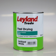 LEYLAND PAINT FAST DRY SATIN BRILLIANT WHITE 750ML